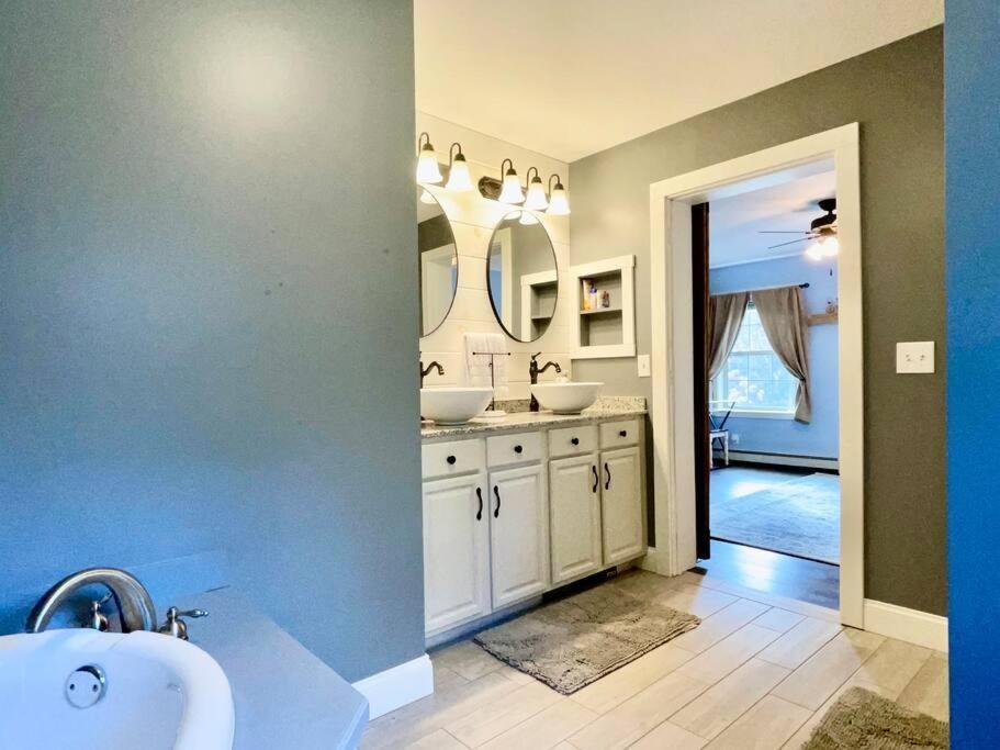Family Friendly Cairo House With Hot Tub, Pool, Pond, 3Br, 3Ba Firepit, Minutes From Hudson & Private Pond Villa Exterior photo