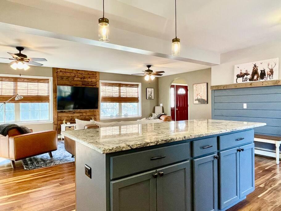Family Friendly Cairo House With Hot Tub, Pool, Pond, 3Br, 3Ba Firepit, Minutes From Hudson & Private Pond Villa Exterior photo